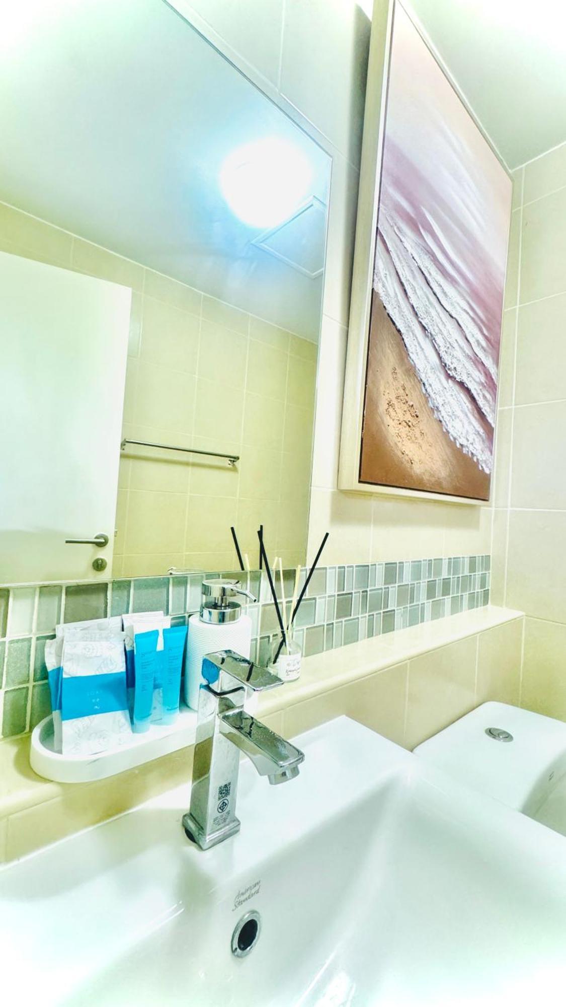 Sea&Mountain View,5 Mins Walk To Famous Beach With King Size Bed HHQ Exterior foto